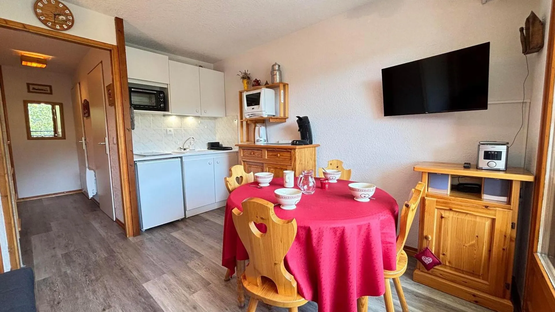 Appartement Avec Balcon Au Calme Et Vue Sur Montagne, Parking Prive - Fr-1-505-101 圣母贝莱克